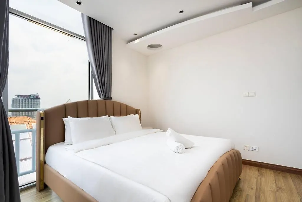 The Rixx Japantown Lancaster Bathtub Netflix Bar Apartment Ho Chi Minh City