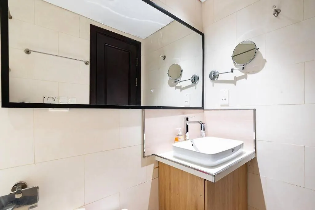 The Rixx Japantown Lancaster Bathtub Netflix Bar Apartment Ho Chi Minh City