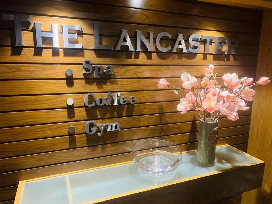 The Rixx Japantown Lancaster Bathtub Netflix Bar Apartment Ho Chi Minh City 0*,  Vietnam