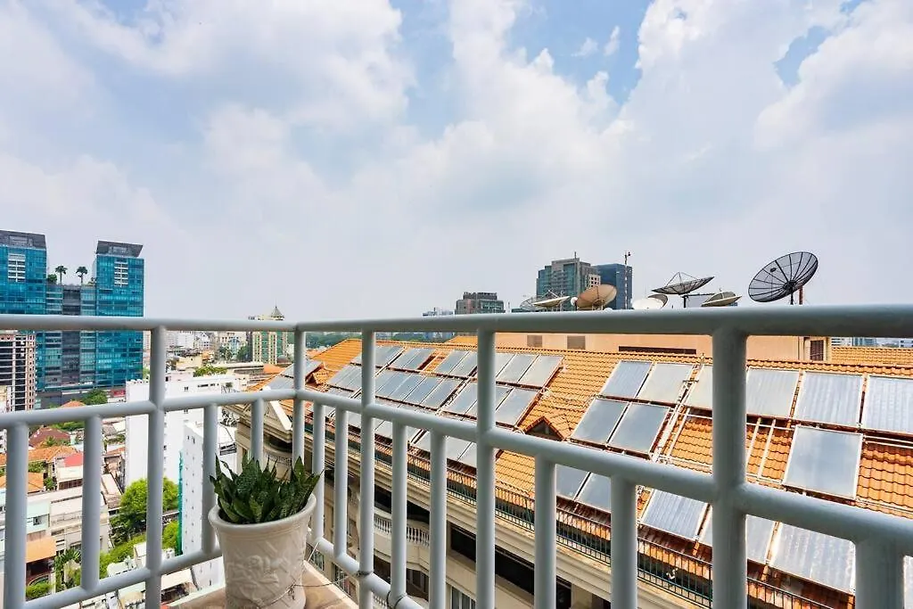 Apartament The Rixx Japantown Lancaster Bathtub Netflix Bar Ho Chi Minh